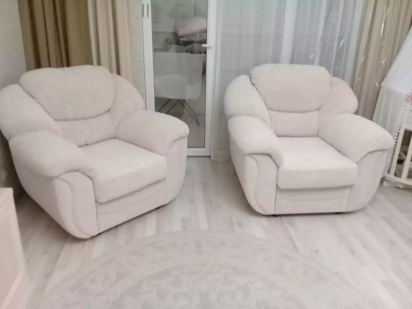 Перетяжка кресел